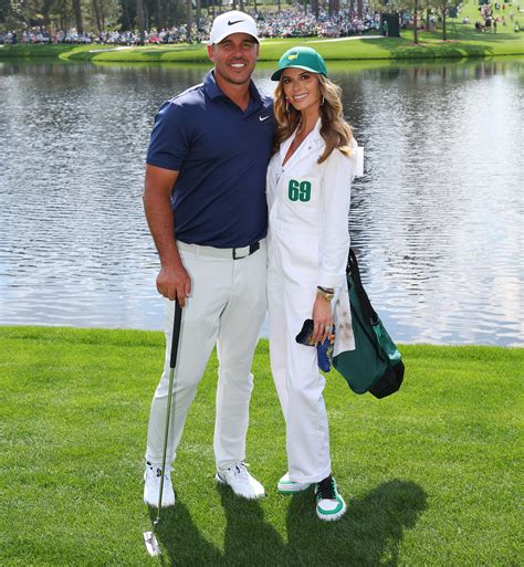 jena sims koepka|Brooks Koepka and Wife Jena Sims Welcome First Baby。